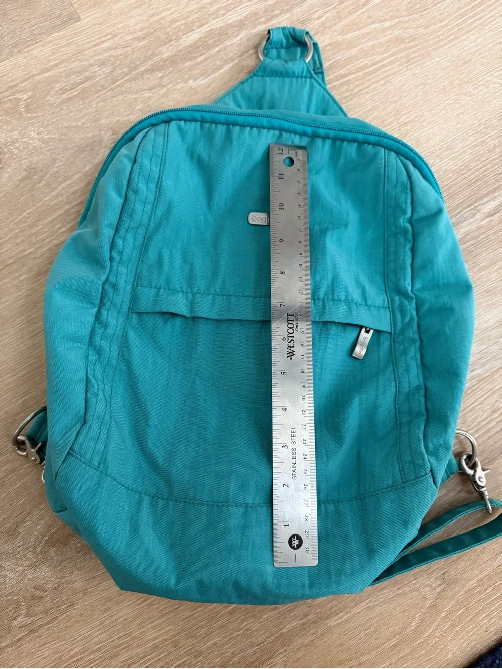 Baggallini Excursion Sling Rare Teal Color Convertible Crossbody to Backpack